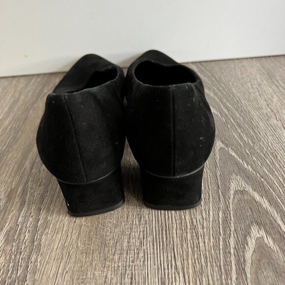 Everlane Suede V Heel Pump Leather Almond Toe Minimalist - Picture 7 of 7